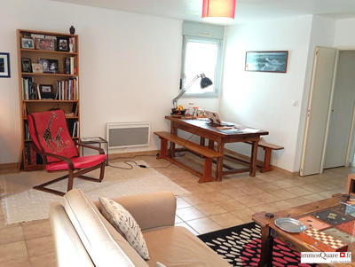 Appartement - 80 m² - 3 pièces