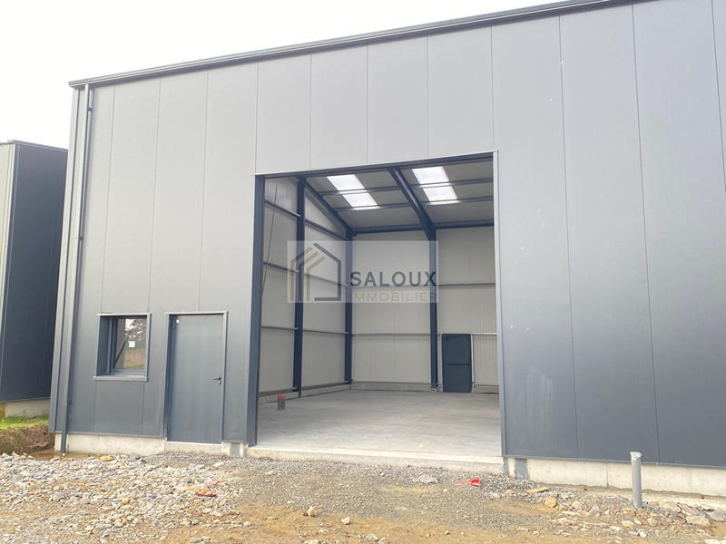 Local d'activité / Entrepôt - 132 m²