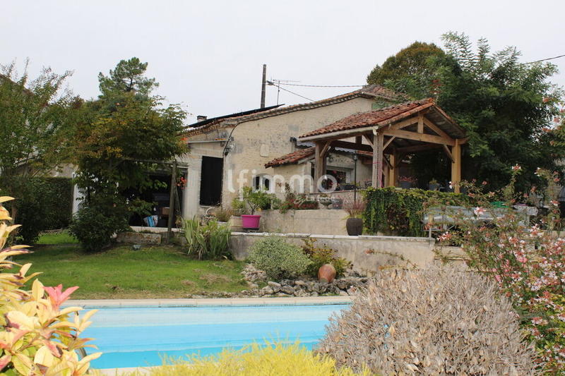 Maison en pierre - 129 m² - 7 pièces