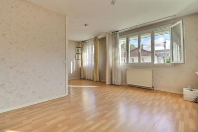Maison - 65 m² - 4 pièces