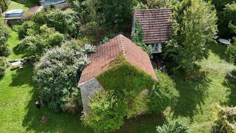 Grange - 100 m² - 1 pièce