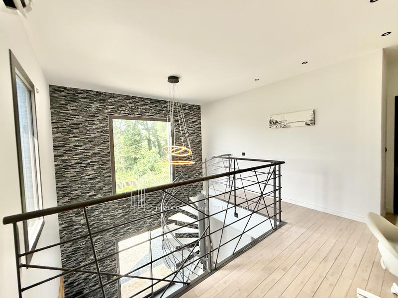 Villa - 145 m² - 6 pièces