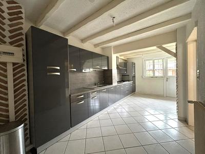 Maison - 107 m² - 6 pièces