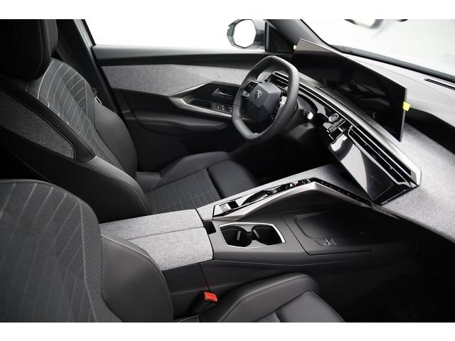 Peugeot 3008 Nouveau Allure Hybrid 136 e-Dcs6