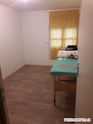 Appartement - 82 m² - 3 pièces