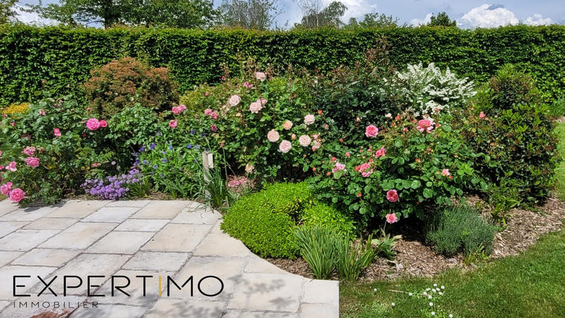 Maison - 200 m² - 8 pièces