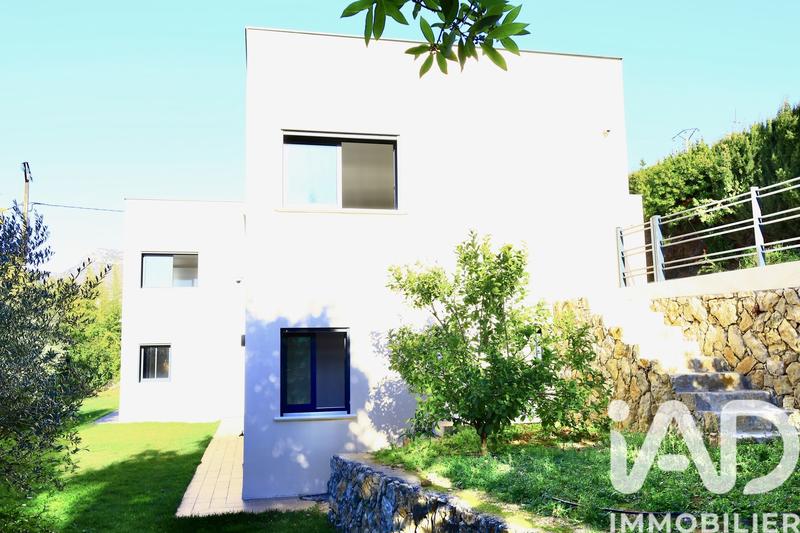 Maison de maîtres - 229 m² - 7 pièces
