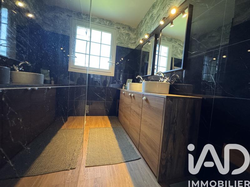 Maison - 128 m² - 5 pièces