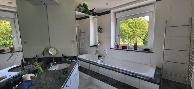 Propriété - 240 m² - 9 pièces