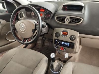 Renault Clio III 1.2 Tce 100 Privilege 5p