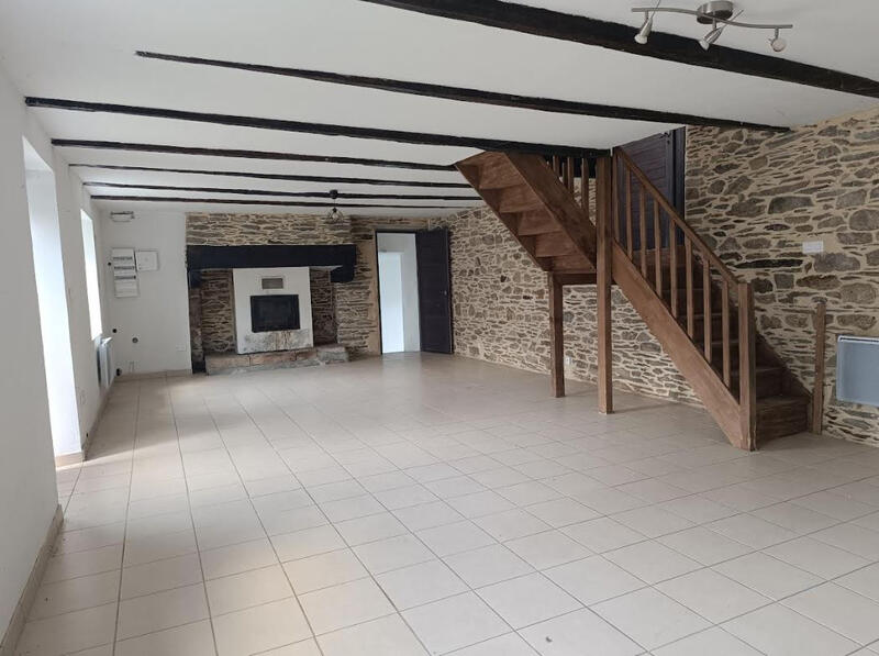 Maison - 136 m² - 9 pièces