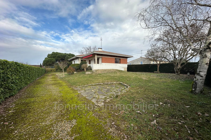 Maison - 3 370 m² - 5 pièces