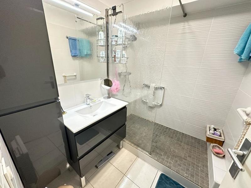 Appartement - 155 m² - 6 pièces