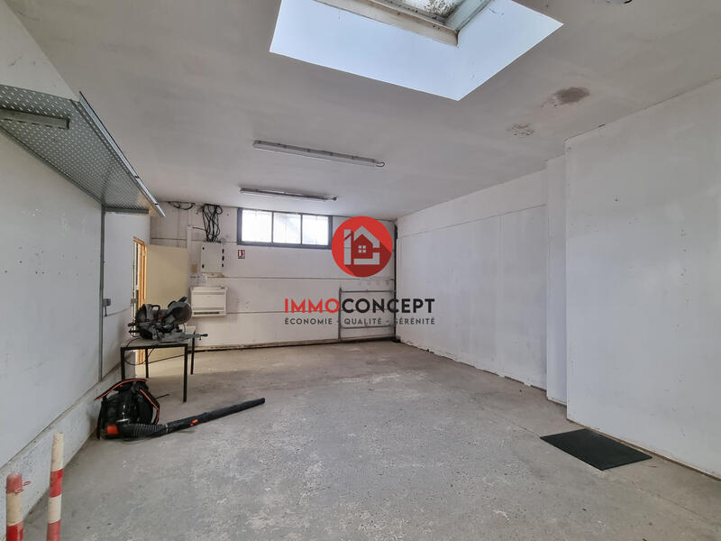 Local commercial - 210 m²
