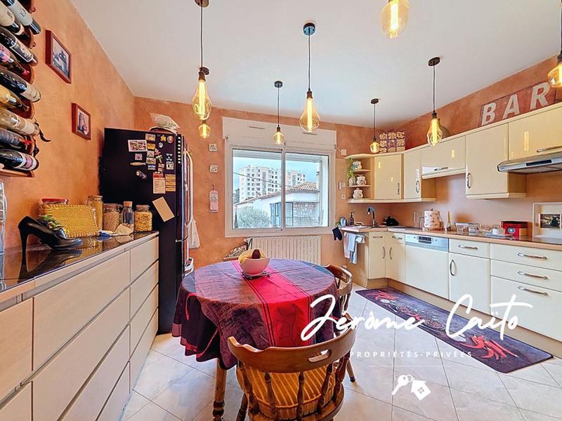 Maison - 162 m² - 7 pièces