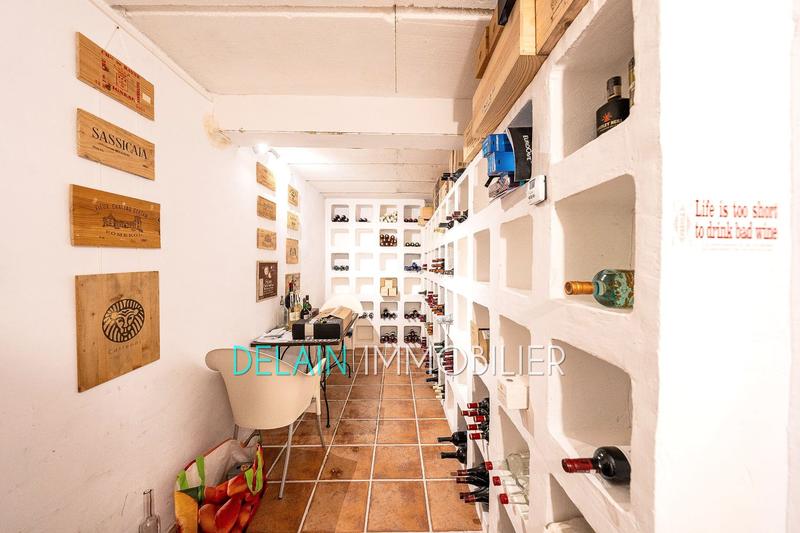 Villa - 288 m² - 10 pièces