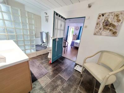 Maison - 222 m² - 8 pièces