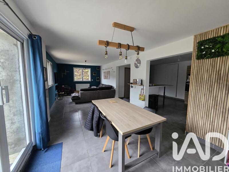 Maison - 159 m² - 6 pièces