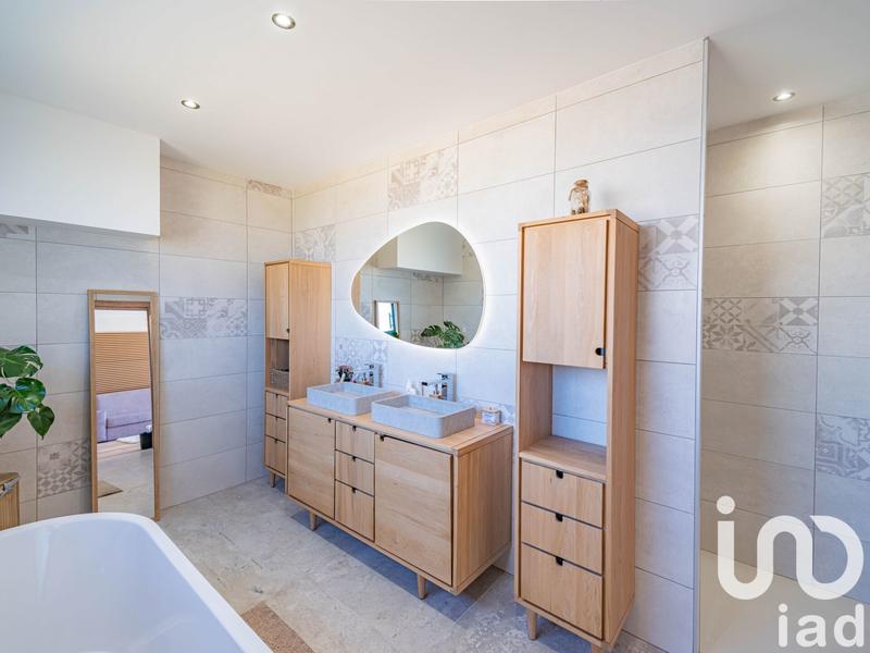 Maison de maîtres - 174 m² - 6 pièces