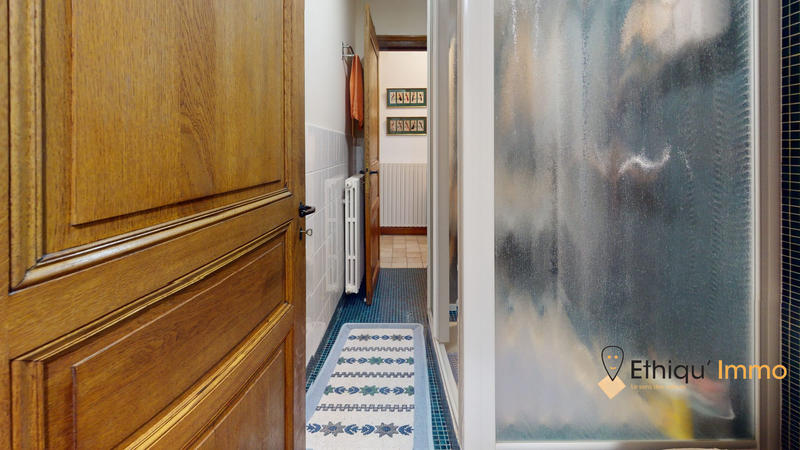 Maison - 357 m² - 10 pièces