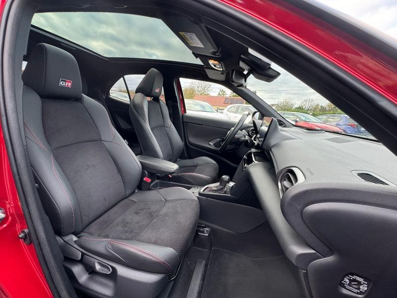 Toyota Yaris Cross Hybrid 116h - Bv Cvt (My22) Gr Sport