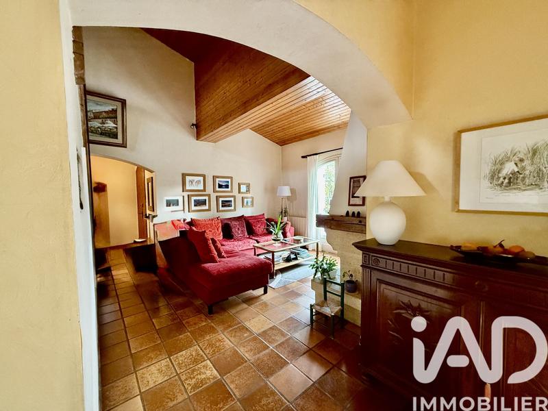 Maison - 215 m² - 7 pièces