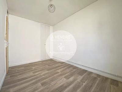 Maison - 85 m² - 5 pièces