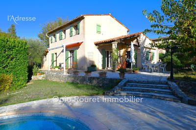 Maison - 145 m² - 5 pièces