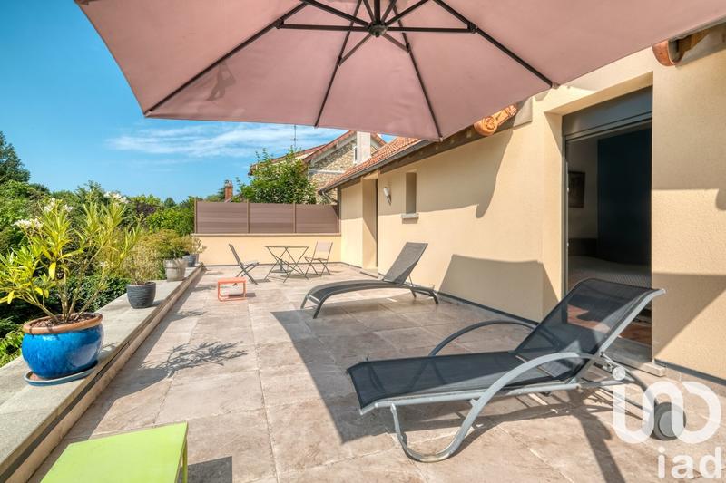 Maison - 177 m² - 7 pièces