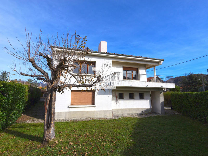 Maison - 191 m² - 5 pièces