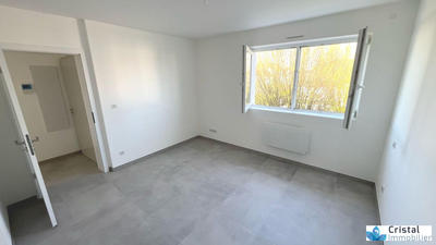 Appartement - 95 m² - 4 pièces
