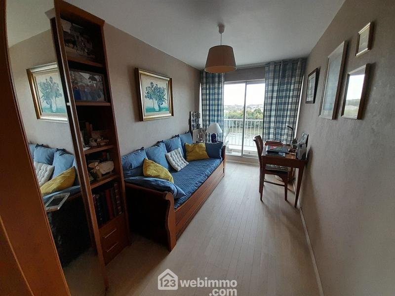 Appartement - 93 m² - 5 pièces