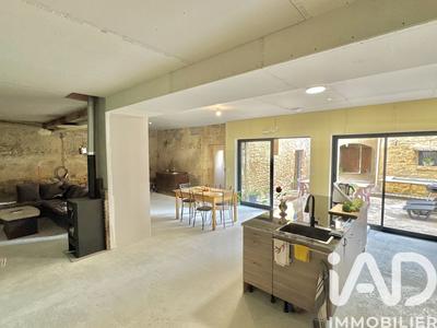 Maison - 308 m² - 9 pièces