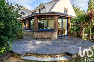 Maison - 346 m² - 11 pièces