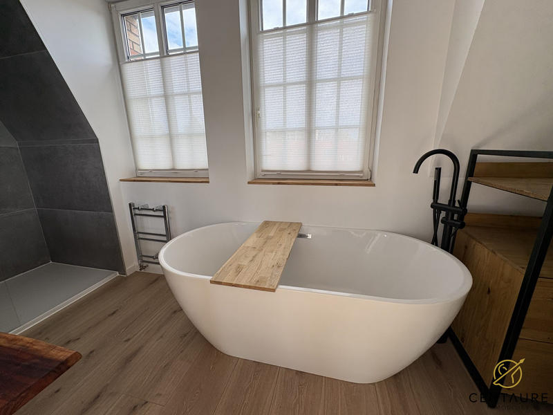 Maison ancienne - 180 m² - 7 pièces