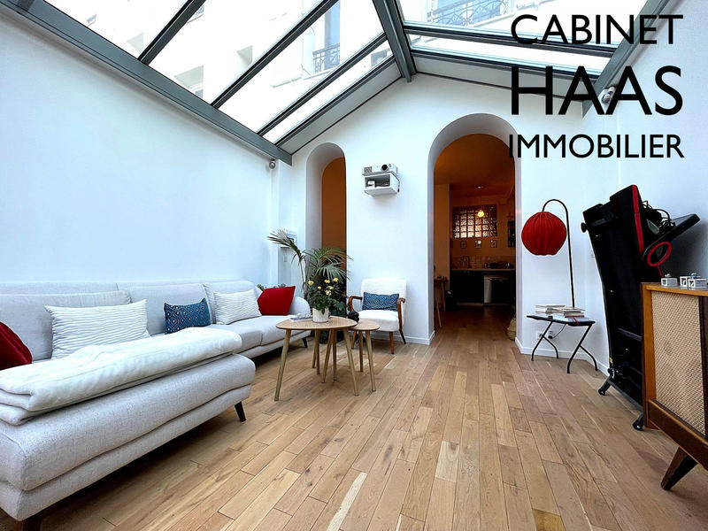 Loft - 80 m² - 4 pièces