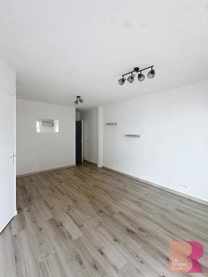 Local commercial - 43 m² - 3 pièces