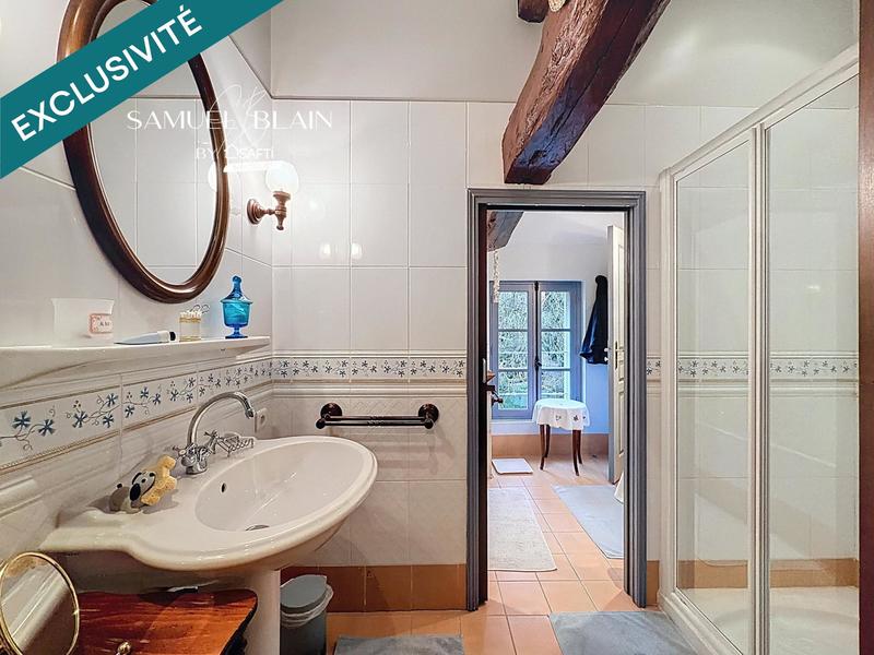 Maison de maîtres - 260 m² - 10 pièces