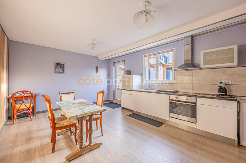 Maison - 92 m² - 5 pièces