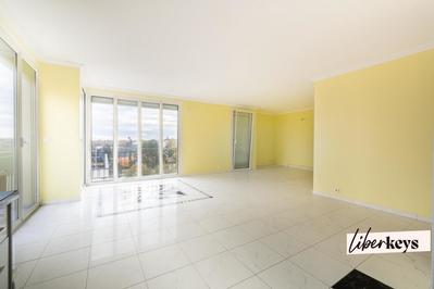 Appartement - 105 m² - 5 pièces