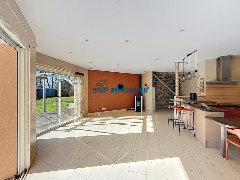 Maison - 122 m² - 4 pièces