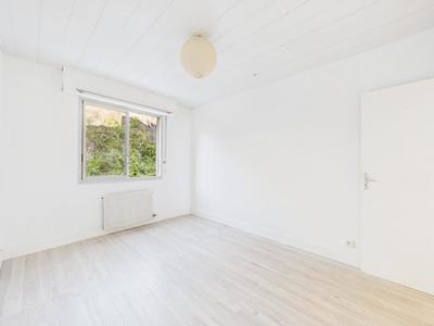 Appartement - 77 m² - 3 pièces