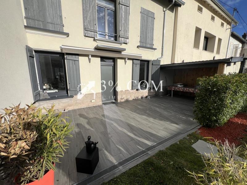Maison de ville - 140 m² - 6 pièces