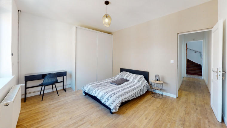 Appartement - 115 m² - 5 pièces