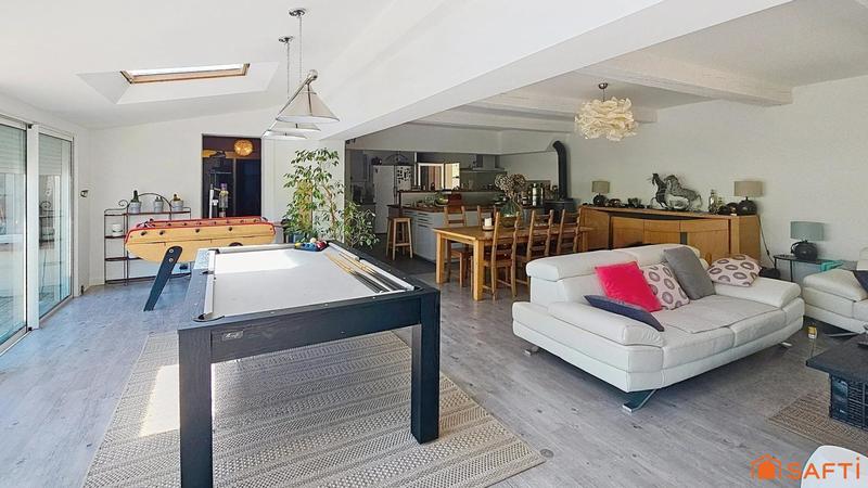 Villa - 171 m² - 6 pièces