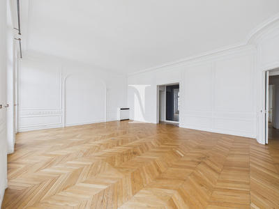 Appartement - 196 m² - 5 pièces