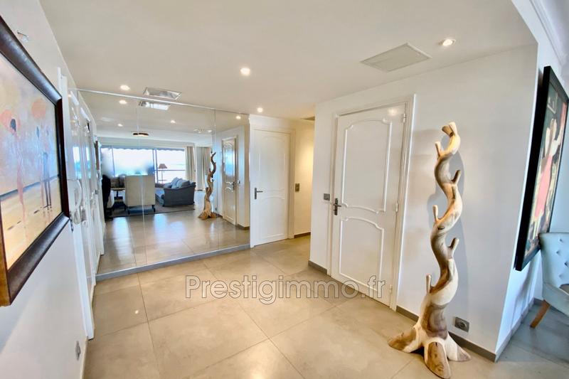 Appartement - 100 m² - 3 pièces