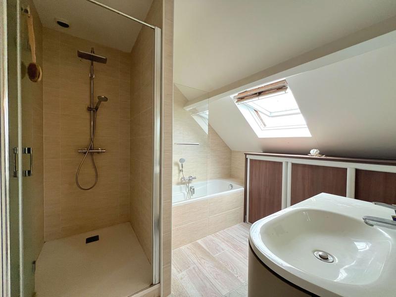 Maison - 119 m² - 6 pièces