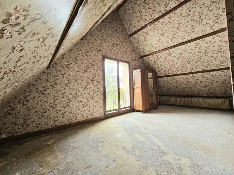 Maison - 165 m² - 8 pièces