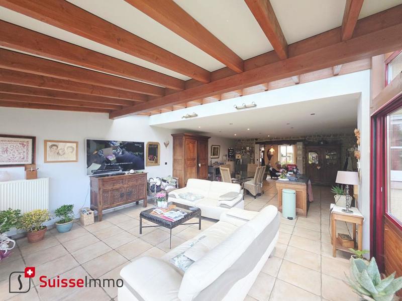 Propriété - 330 m² - 10 pièces
